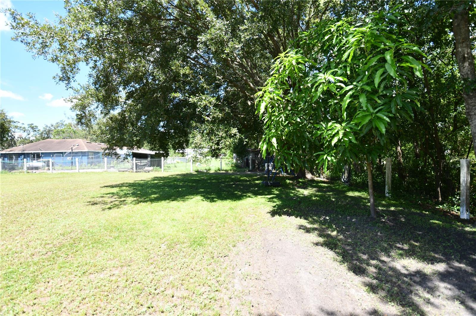 Listing photo id 43 for 30529 Eastport Drive