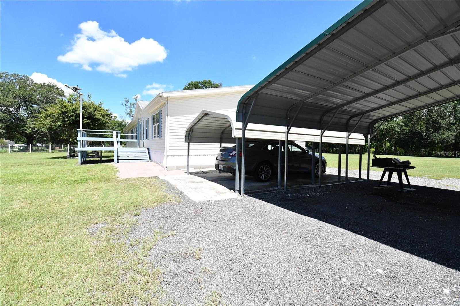 Listing photo id 50 for 30529 Eastport Drive