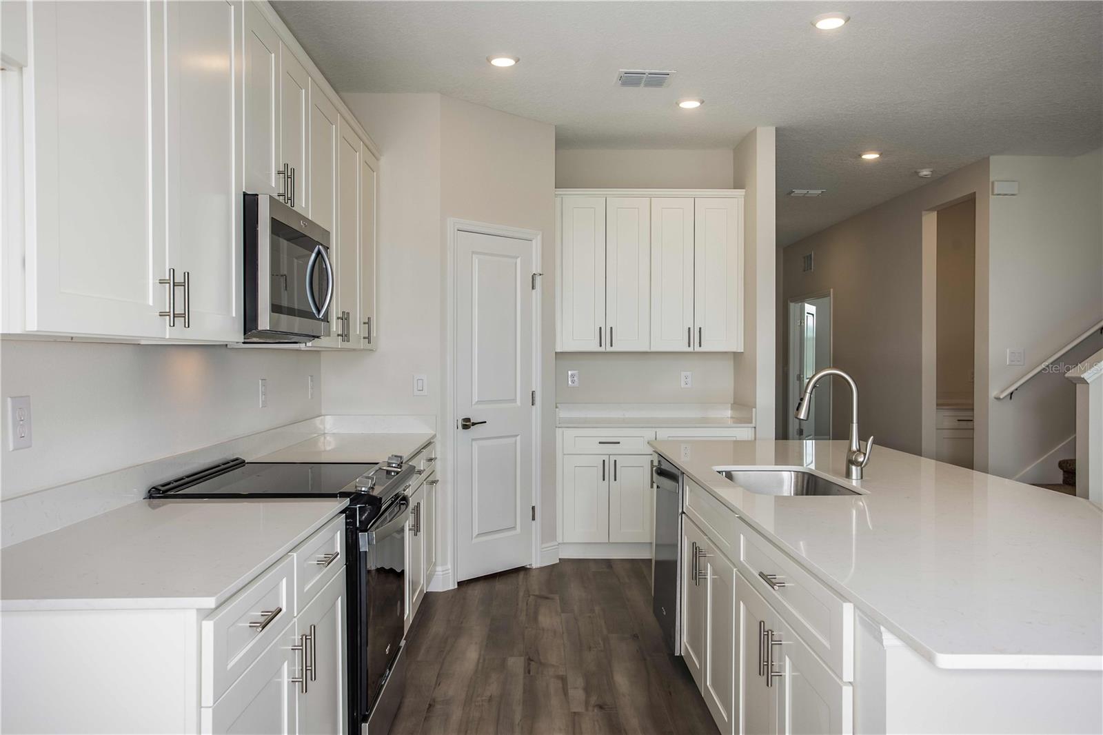 Image 4 of 27 For 12116 Cattleside Drive