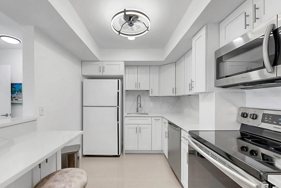 Image 6 of 22 For 4900 Brittany Drive S 1702