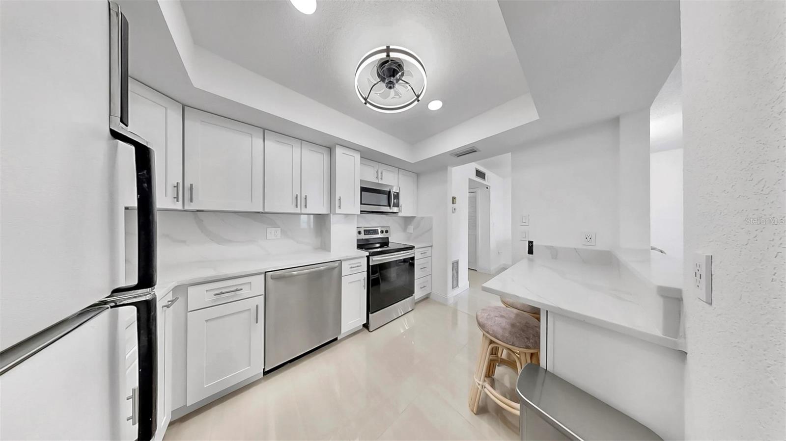 Image 7 of 22 For 4900 Brittany Drive S 1702