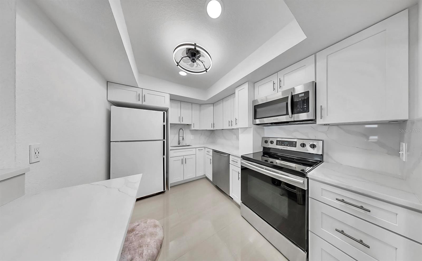 Image 9 of 22 For 4900 Brittany Drive S 1702