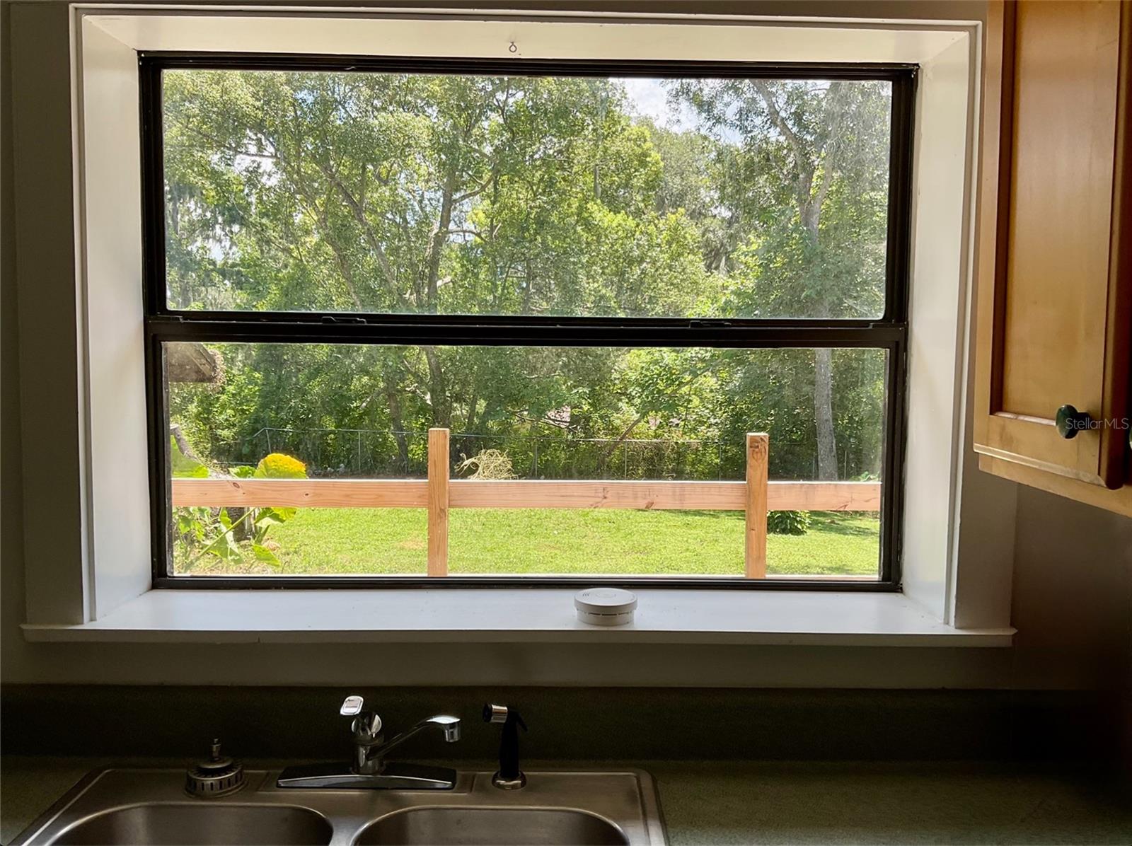 Listing photo id 9 for 13216 Curley Road