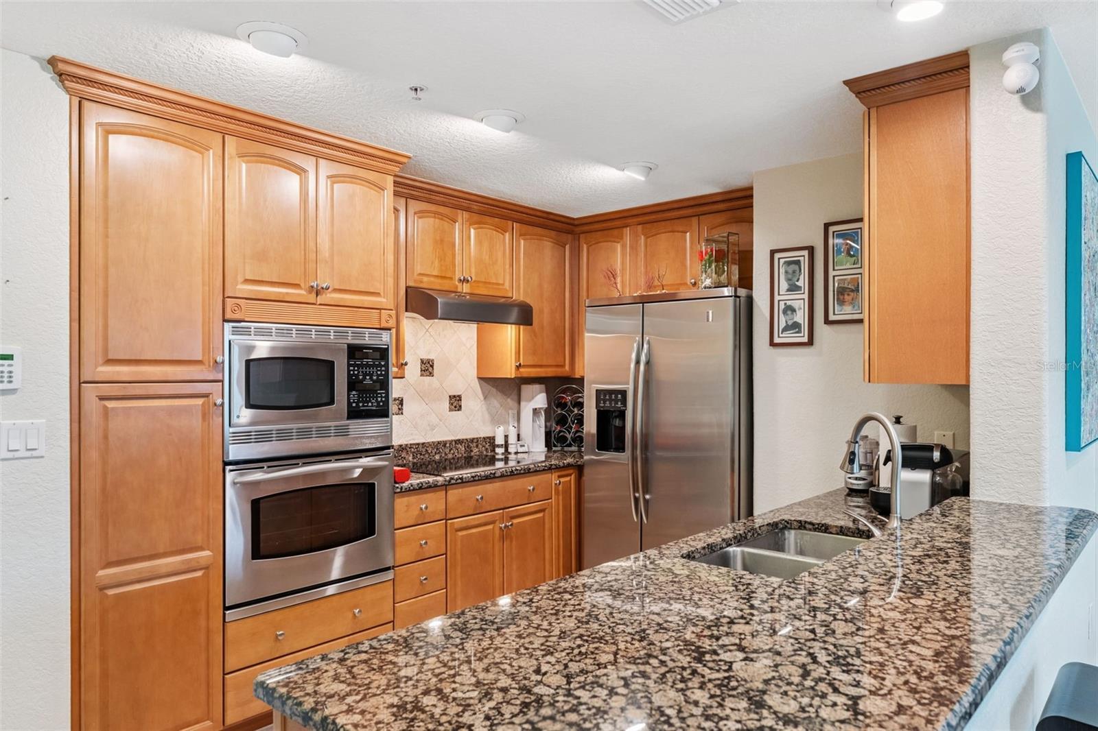 Image 16 of 82 For 700 Osceola Avenue 305