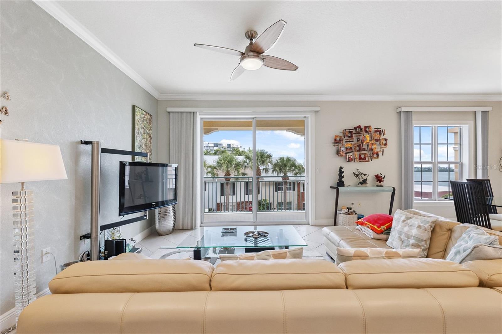 Image 26 of 82 For 700 Osceola Avenue 305