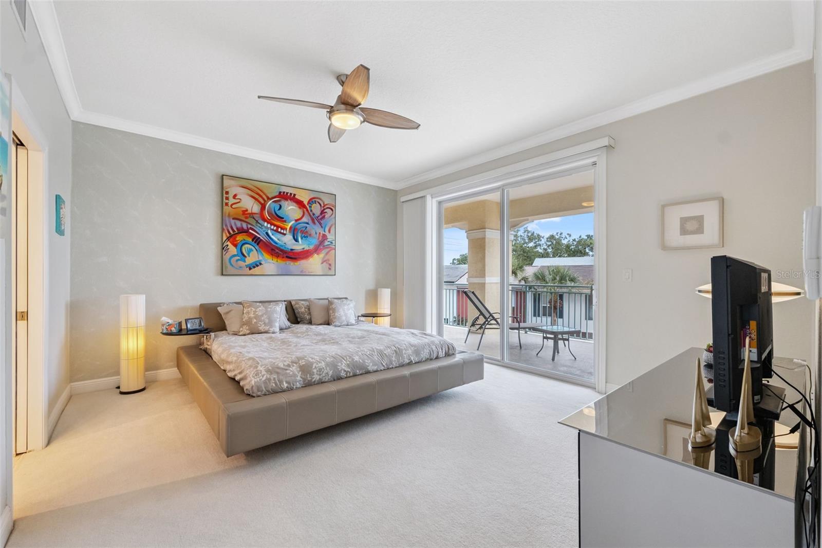 Image 27 of 82 For 700 Osceola Avenue 305