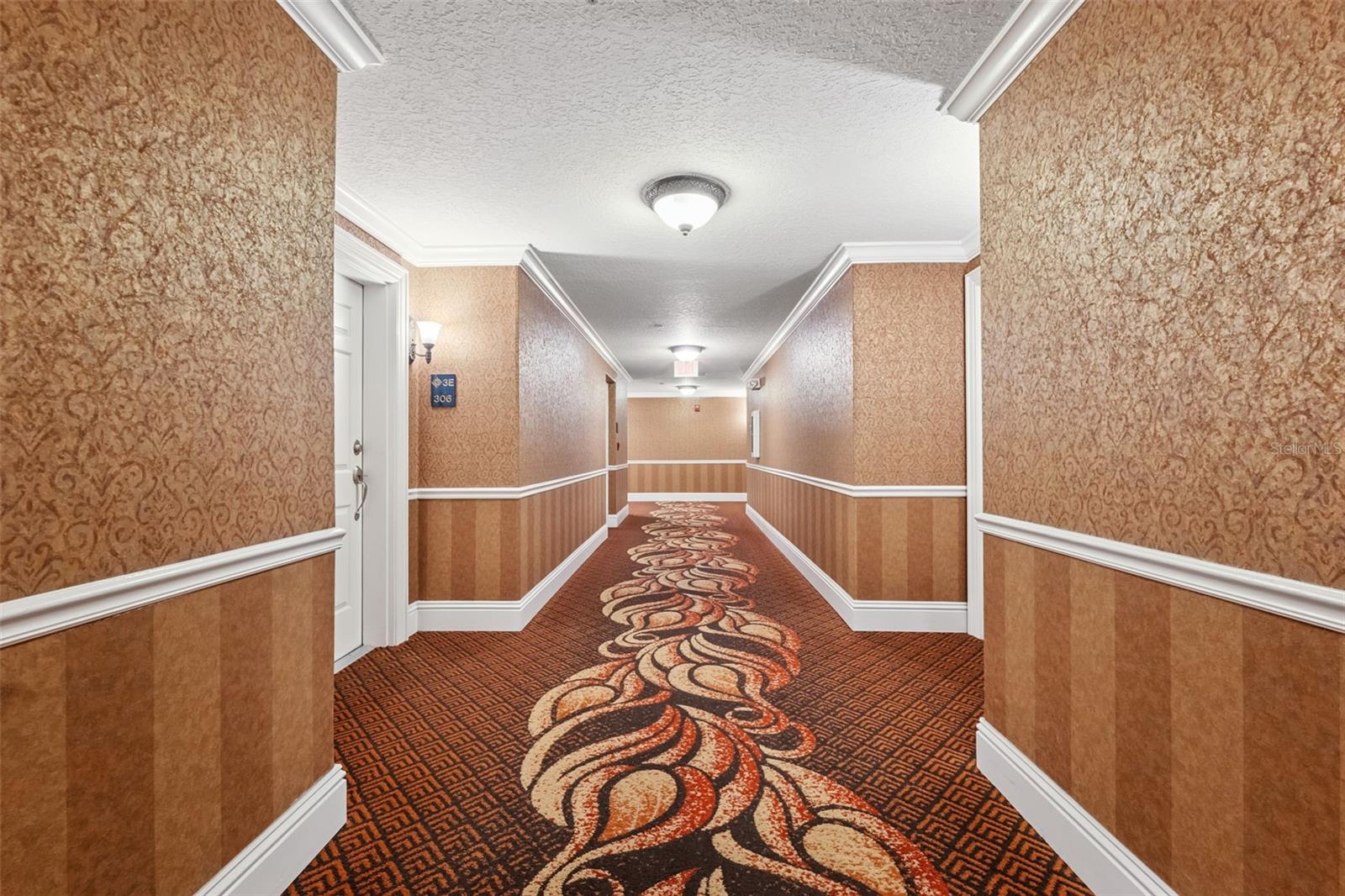 Image 3 of 82 For 700 Osceola Avenue 305