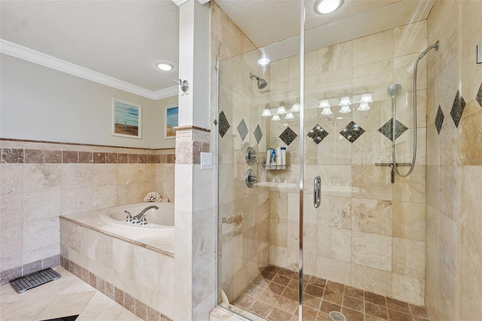 Image 31 of 82 For 700 Osceola Avenue 305