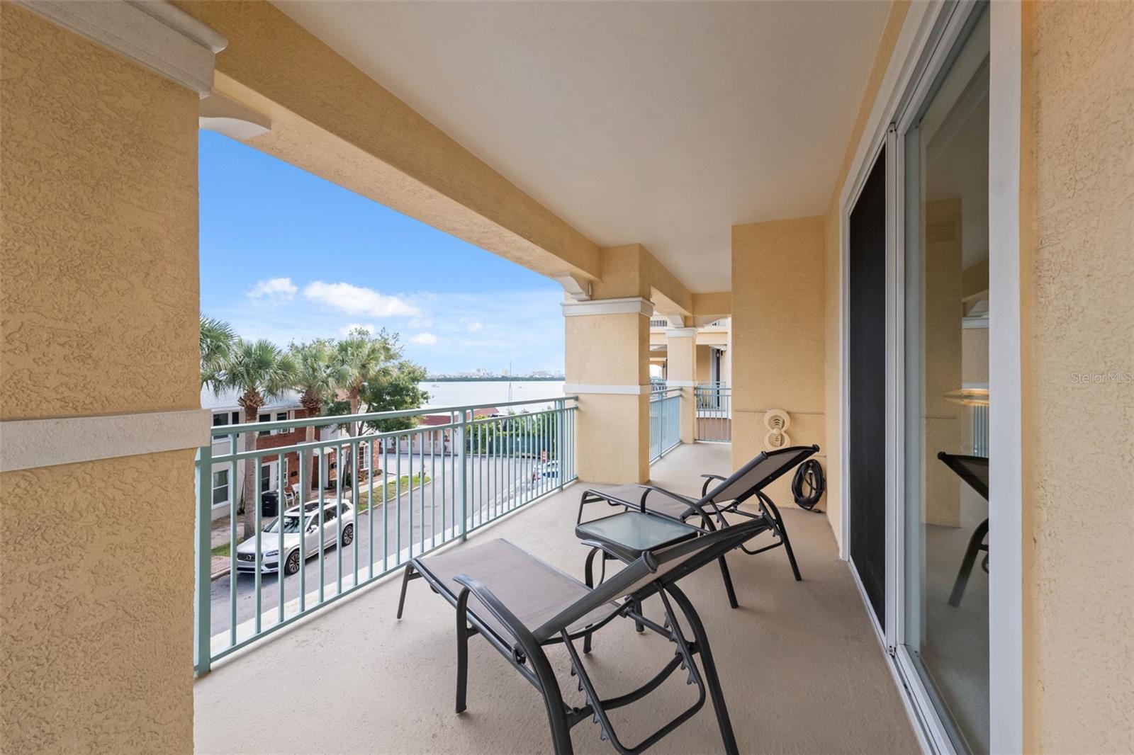 Image 45 of 82 For 700 Osceola Avenue 305