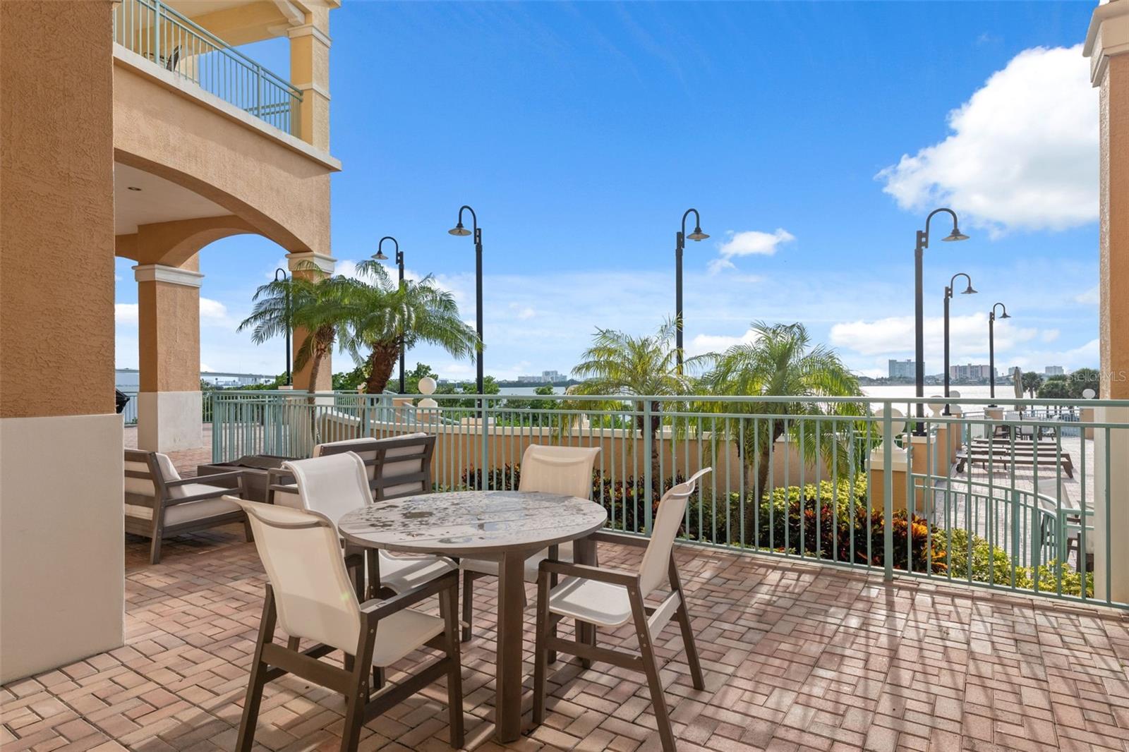 Image 50 of 82 For 700 Osceola Avenue 305