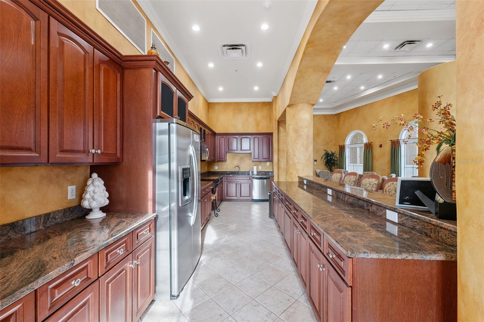 Image 51 of 82 For 700 Osceola Avenue 305