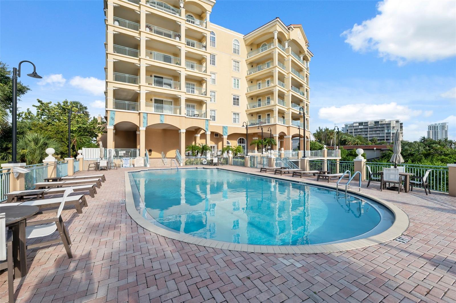Image 63 of 82 For 700 Osceola Avenue 305