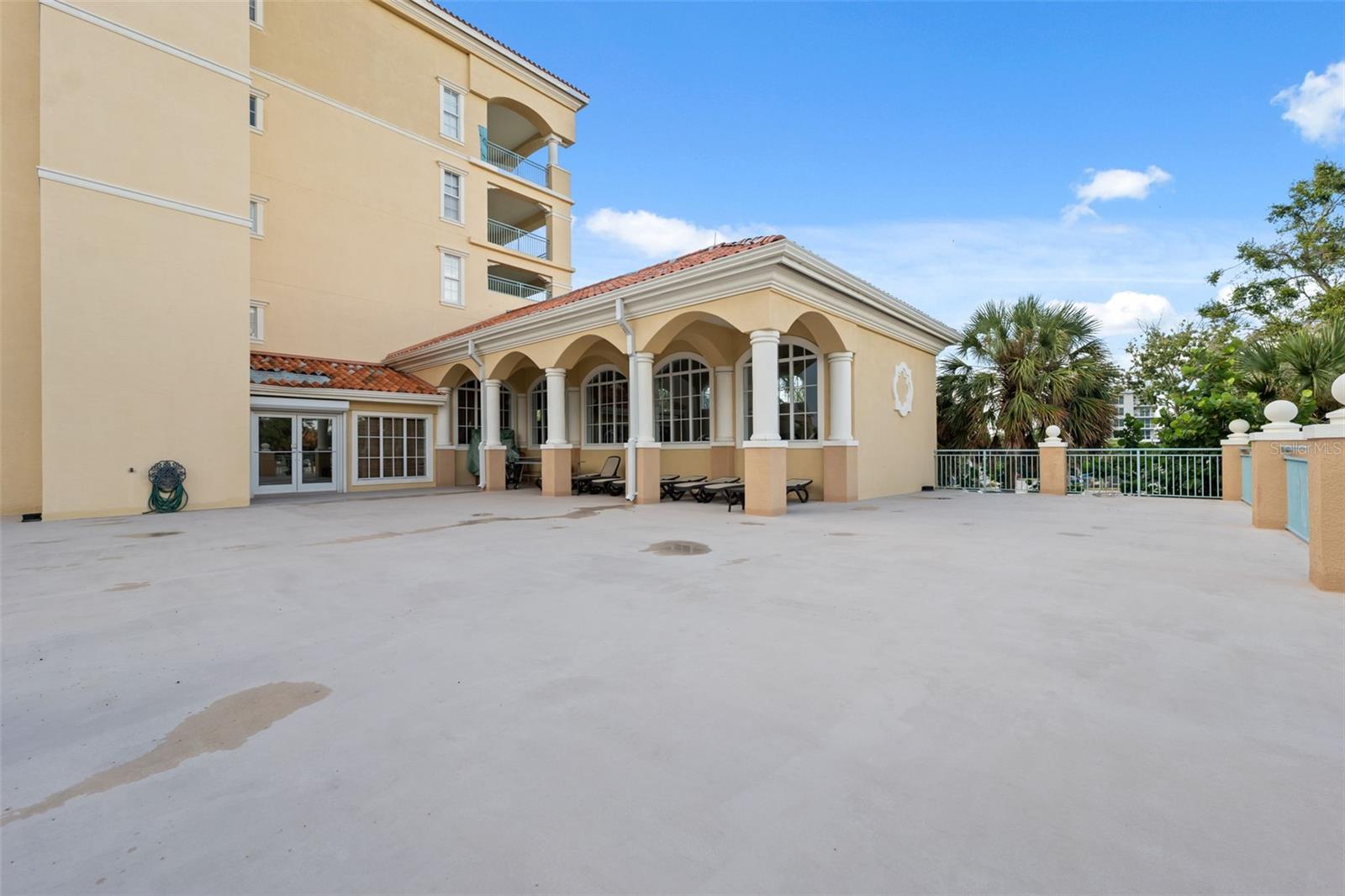 Image 76 of 82 For 700 Osceola Avenue 305