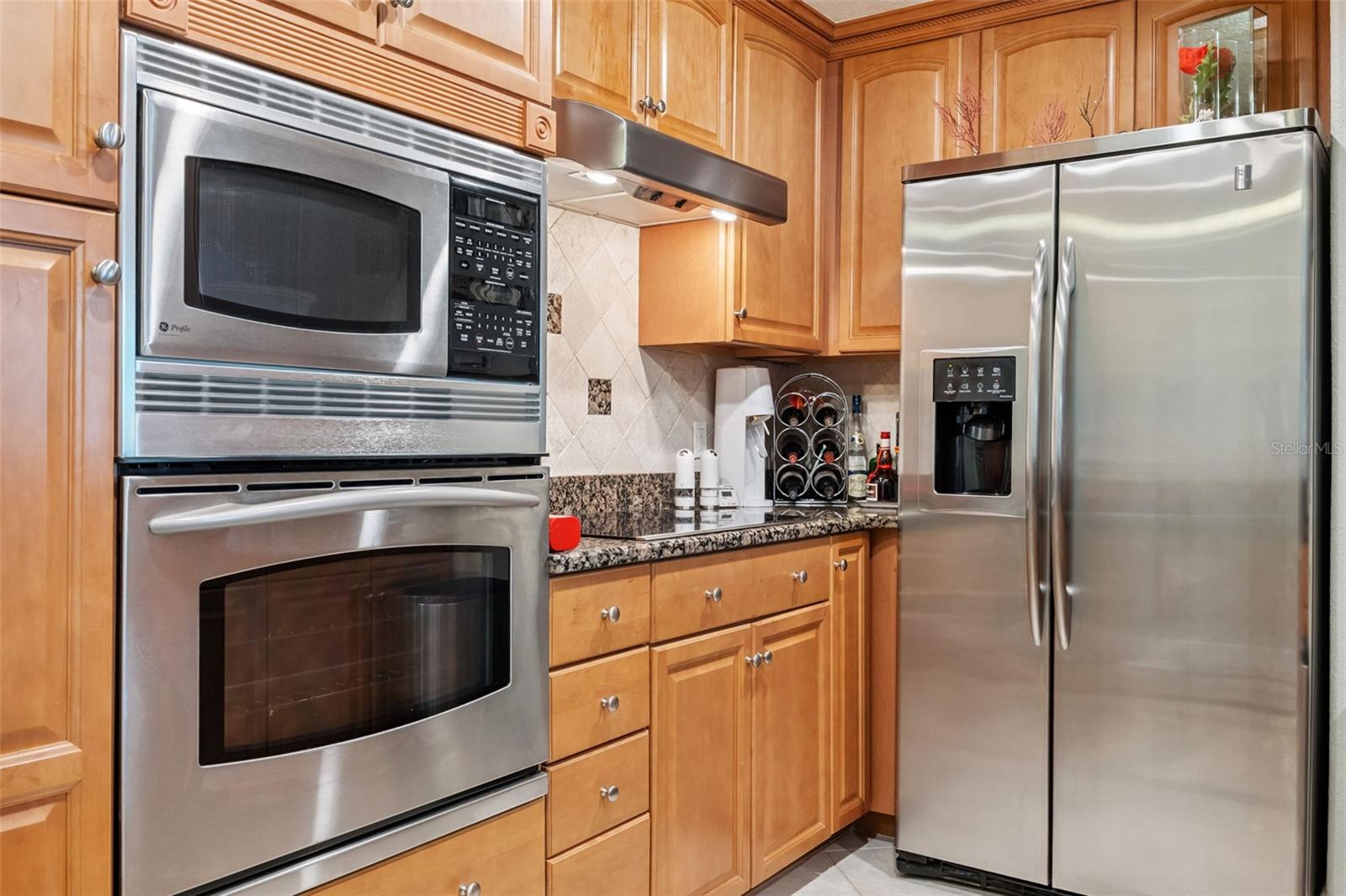 Image 9 of 82 For 700 Osceola Avenue 305