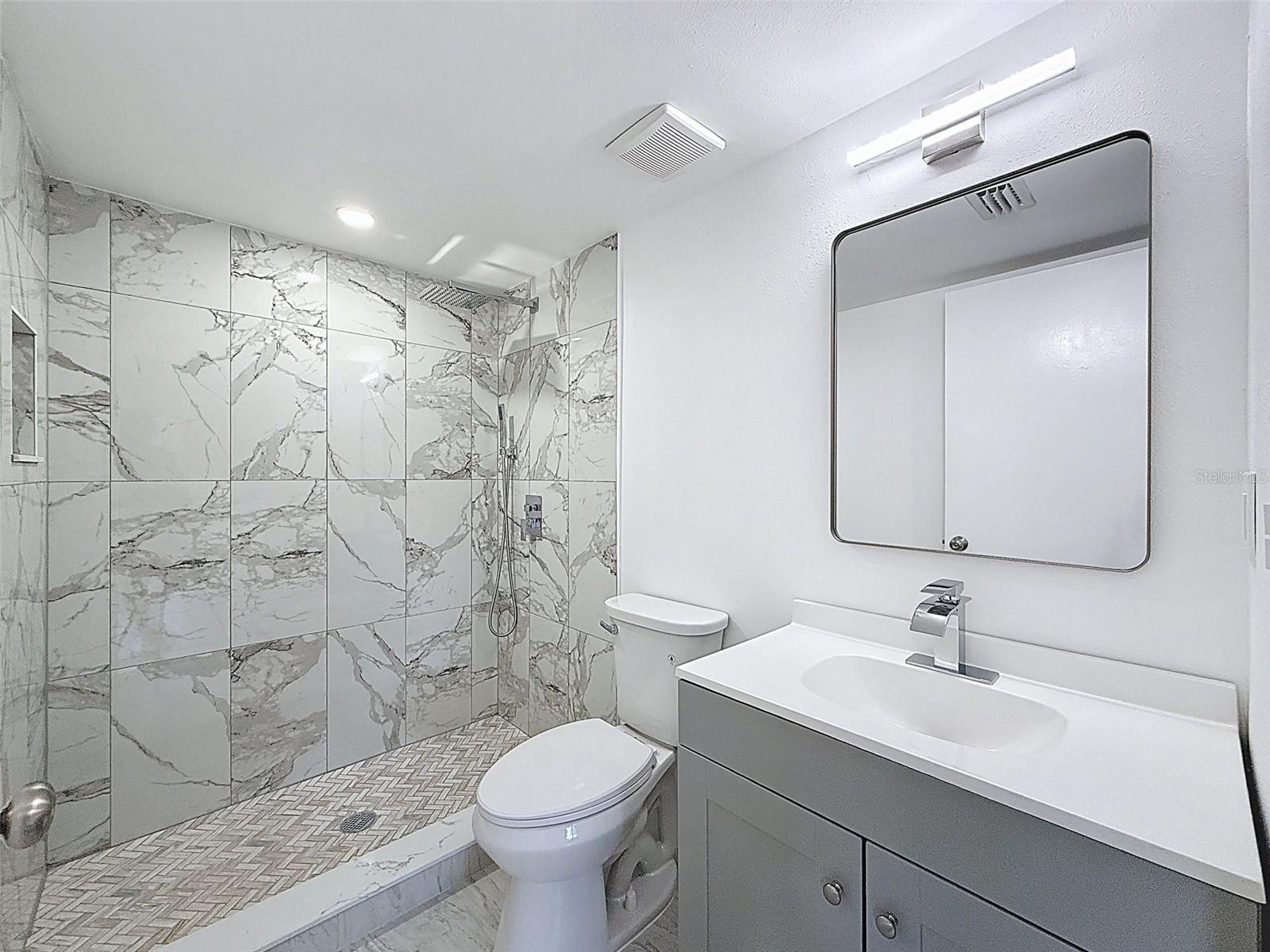 Image 12 of 27 For 1135 Pine Ridge Circle W A1