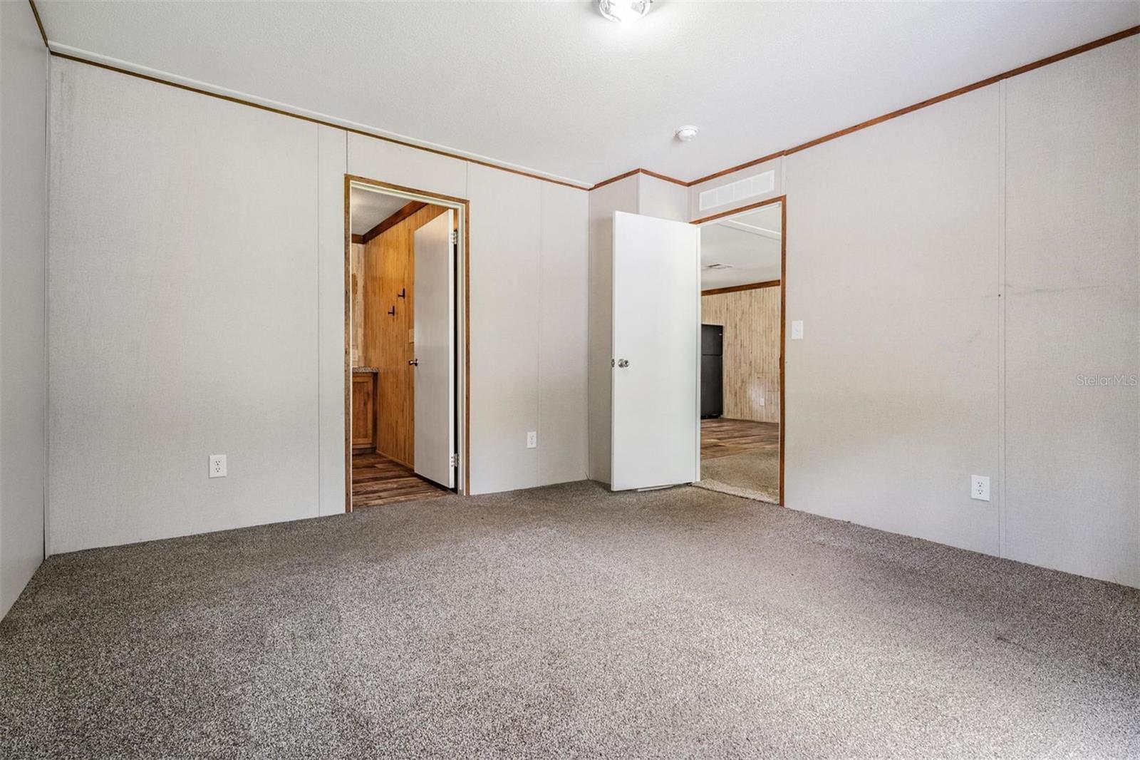 Image 12 of 32 For 34930 Emily Drive