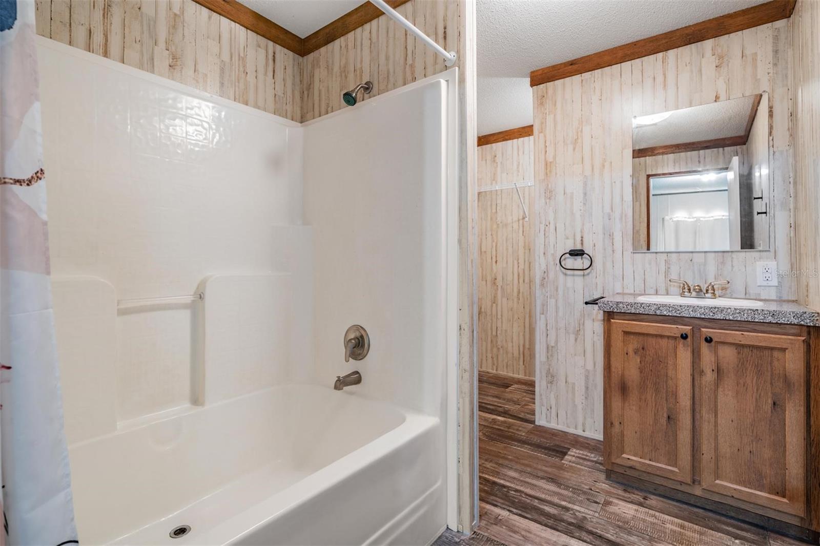 Image 13 of 32 For 34930 Emily Drive