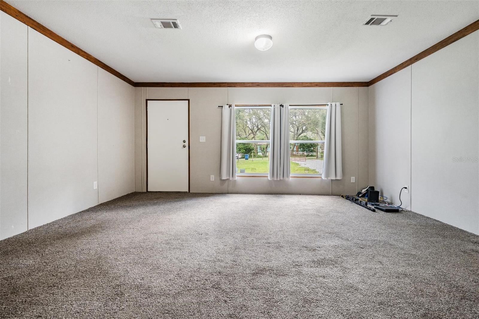 Image 3 of 32 For 34930 Emily Drive