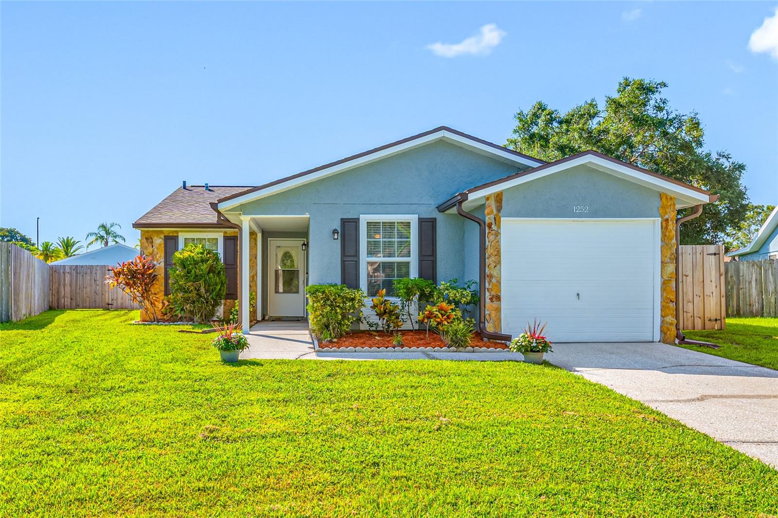 Details for 1252 Holly Circle, OLDSMAR, FL 34677