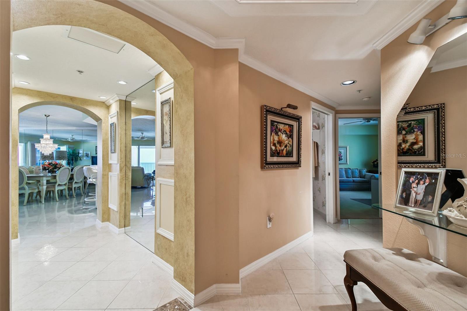 Image 19 of 74 For 16750 Gulf Boulevard 414