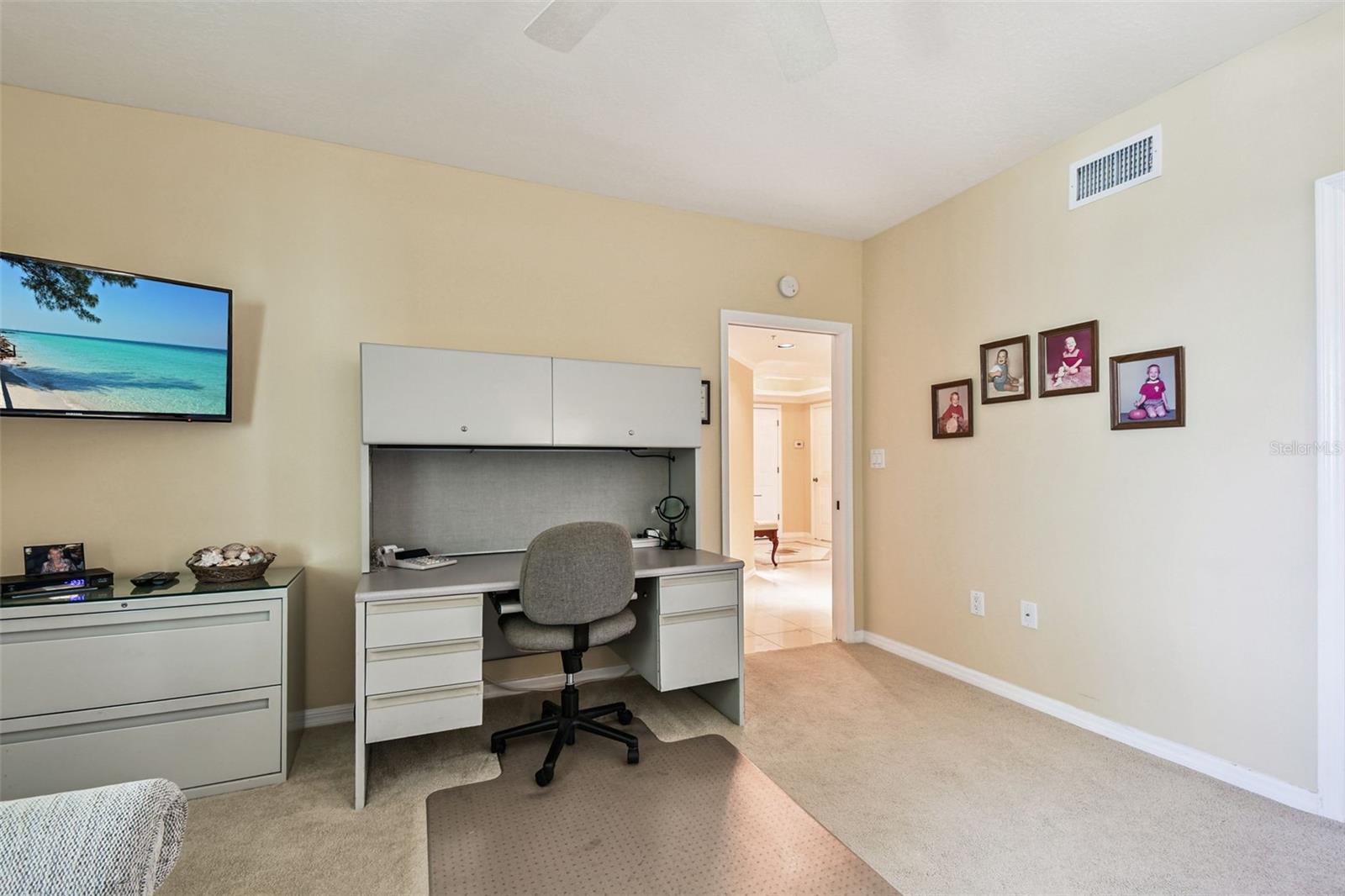 Image 30 of 74 For 16750 Gulf Boulevard 414