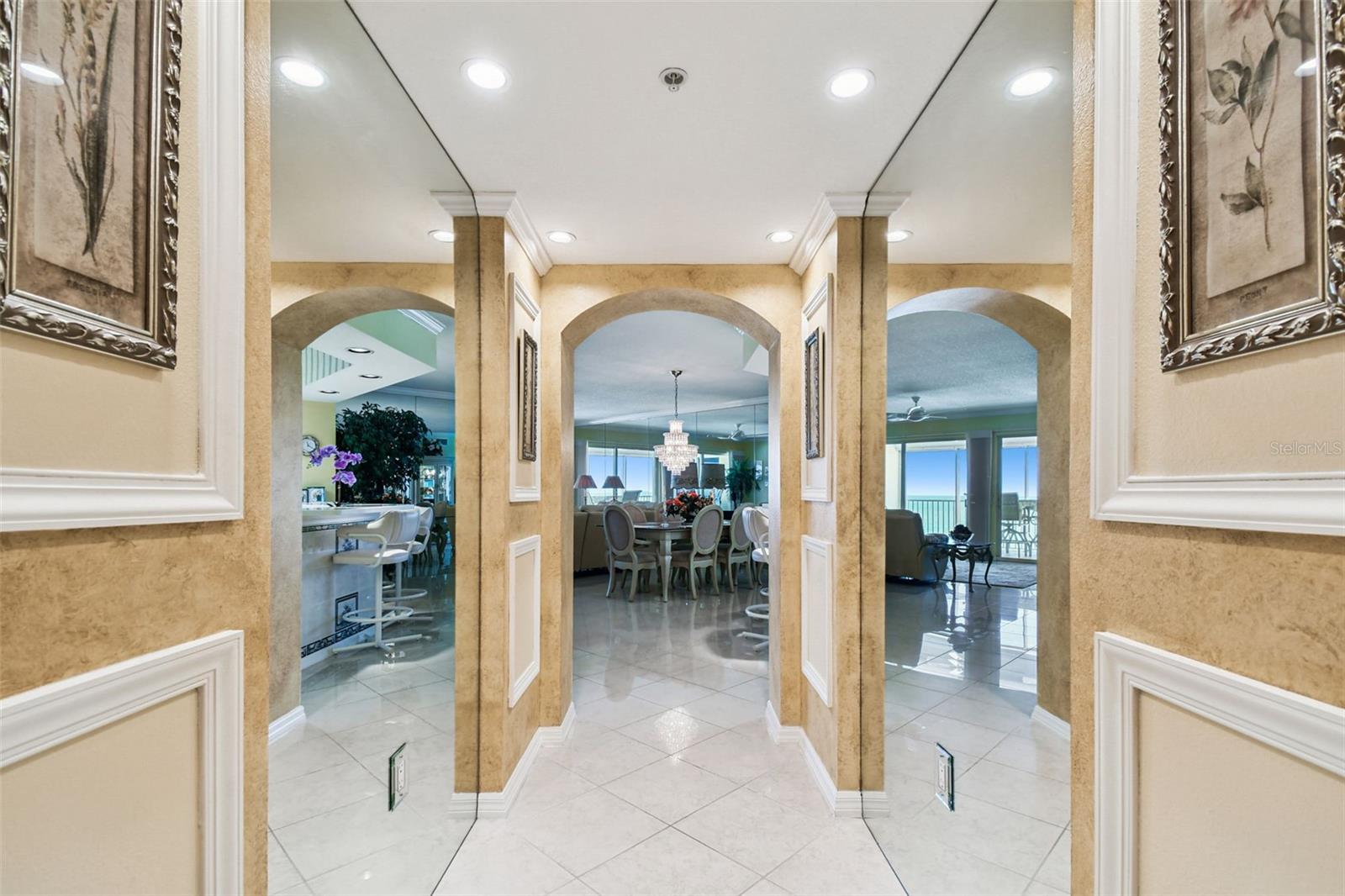 Image 32 of 74 For 16750 Gulf Boulevard 414