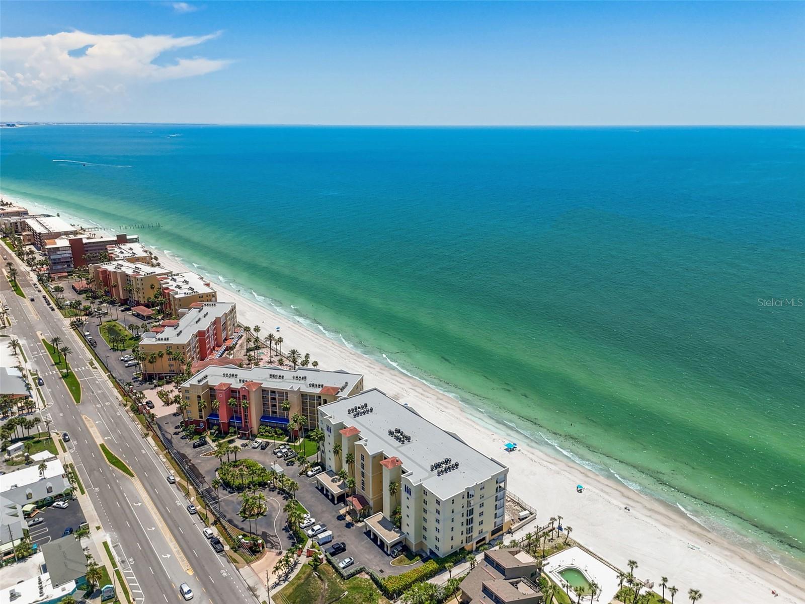 Image 4 of 74 For 16750 Gulf Boulevard 414