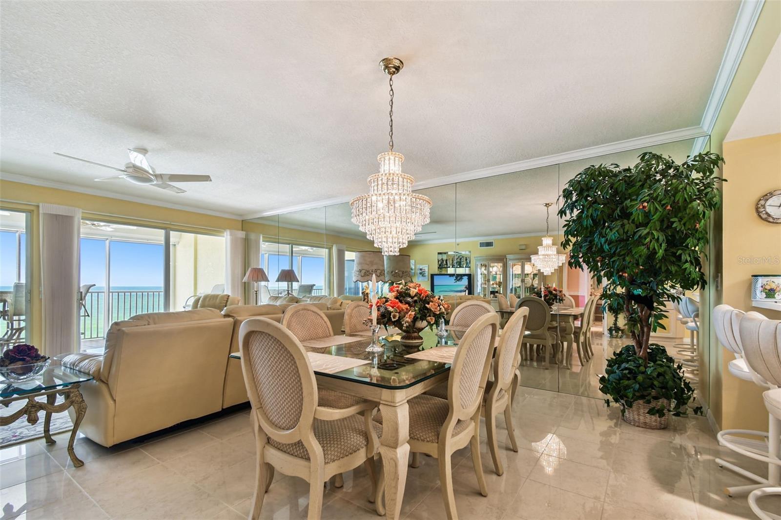 Image 44 of 74 For 16750 Gulf Boulevard 414