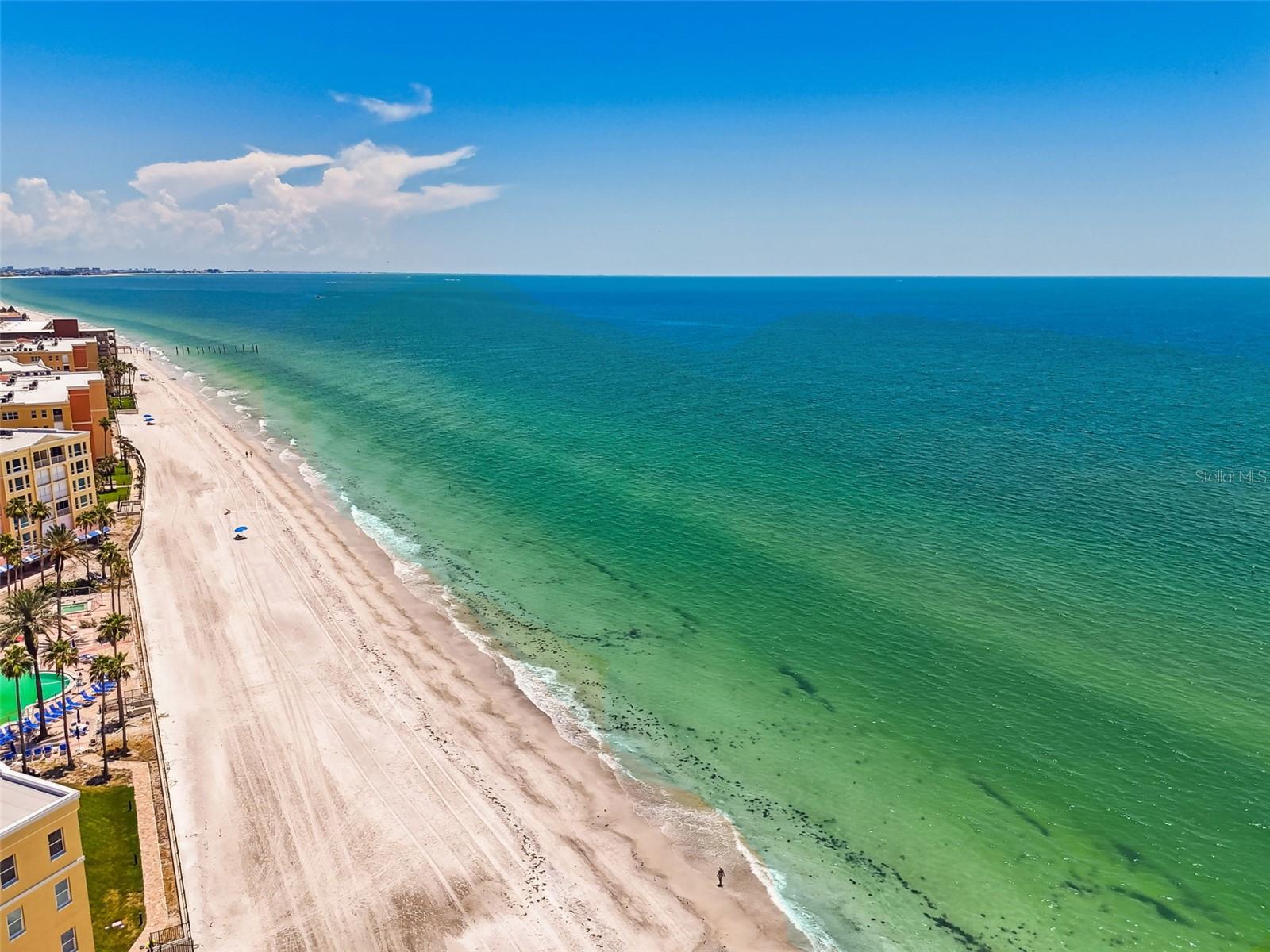 Image 5 of 74 For 16750 Gulf Boulevard 414
