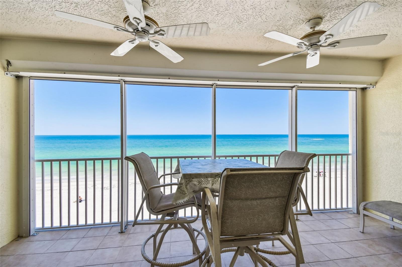 Image 53 of 74 For 16750 Gulf Boulevard 414