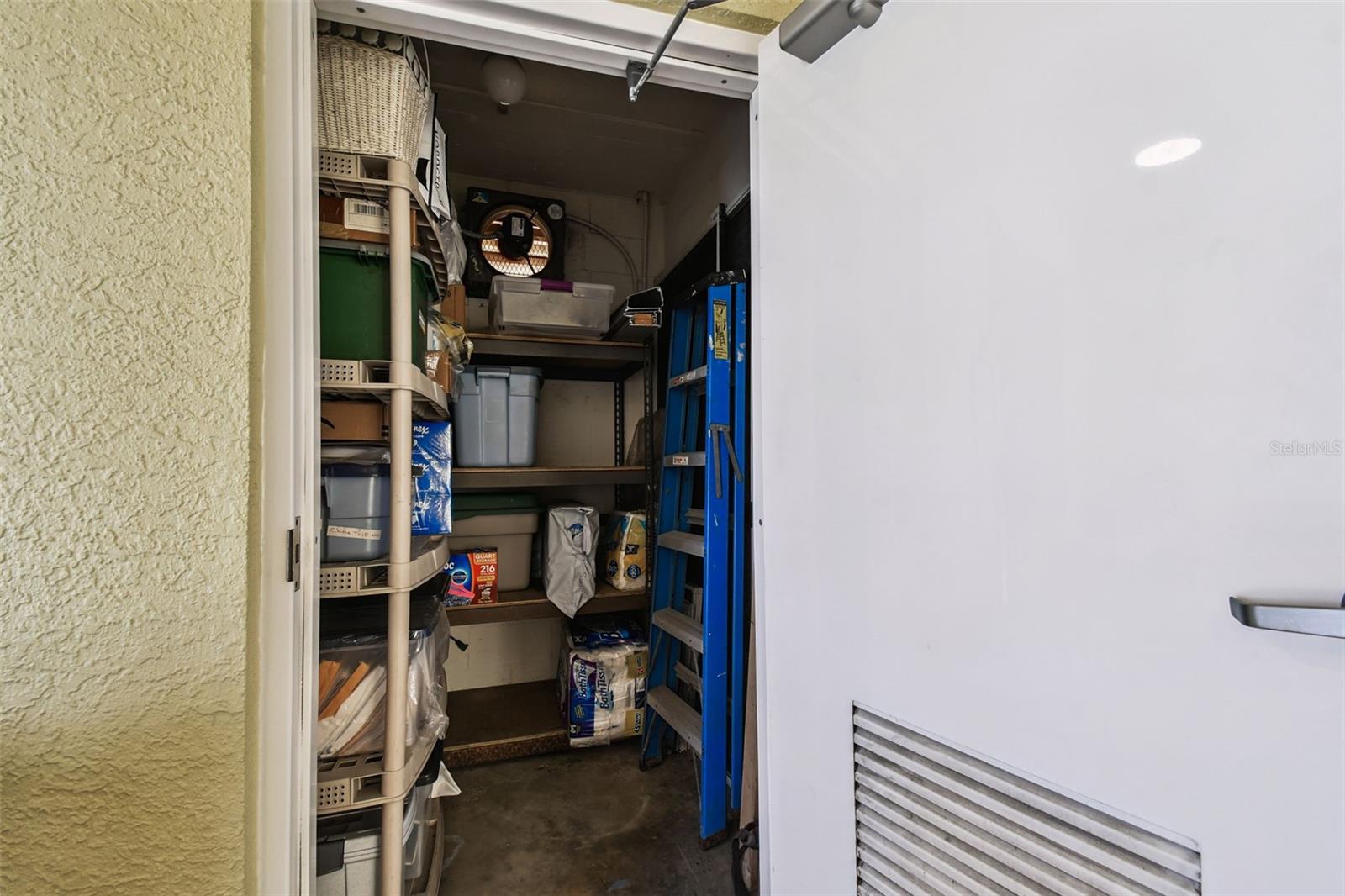 Image 72 of 74 For 16750 Gulf Boulevard 414