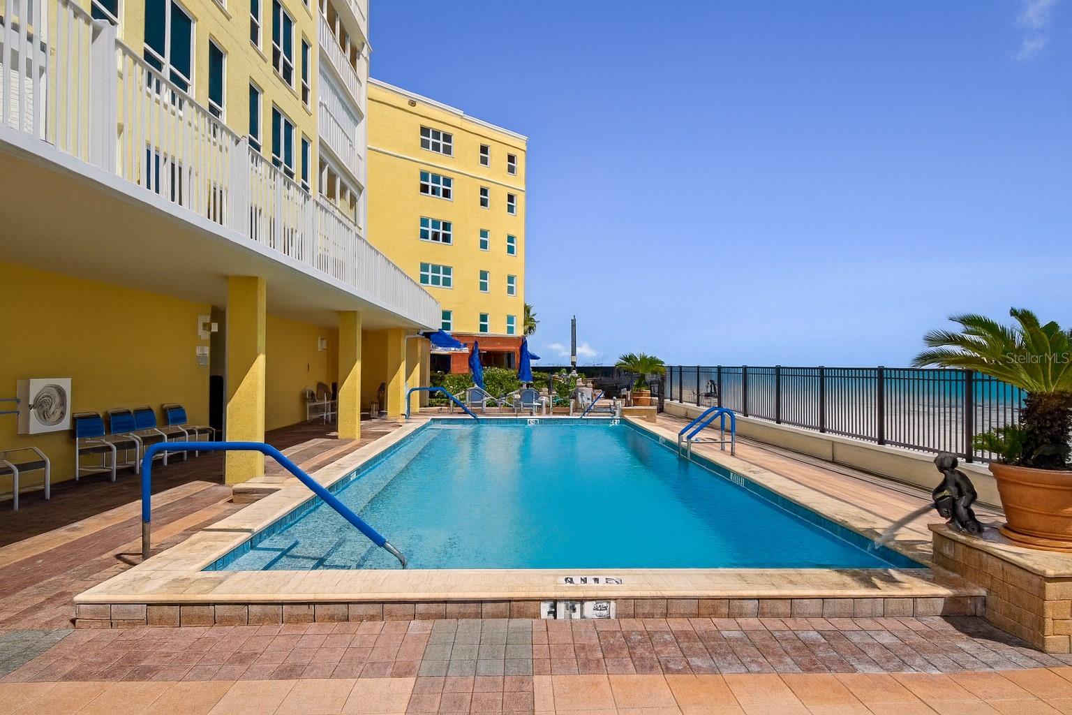 Image 9 of 74 For 16750 Gulf Boulevard 414