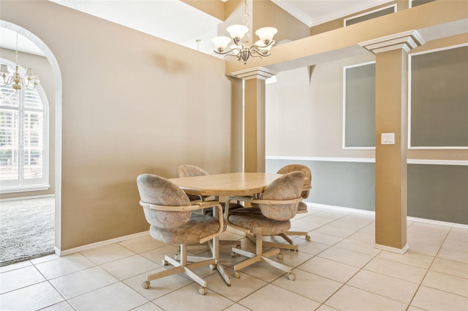 Listing photo id 12 for 10020 Cypress Shadow Avenue