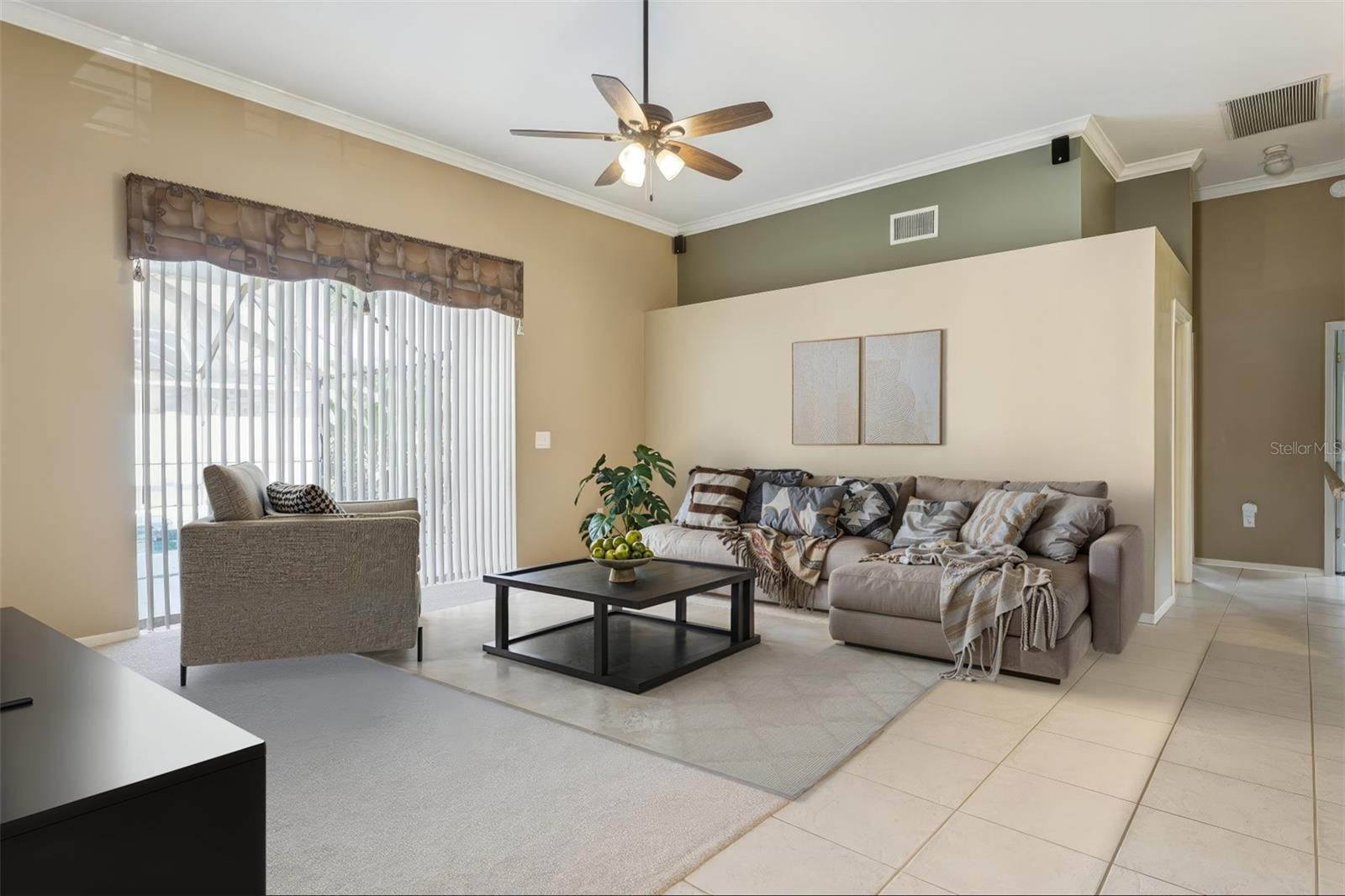 Listing photo id 16 for 10020 Cypress Shadow Avenue