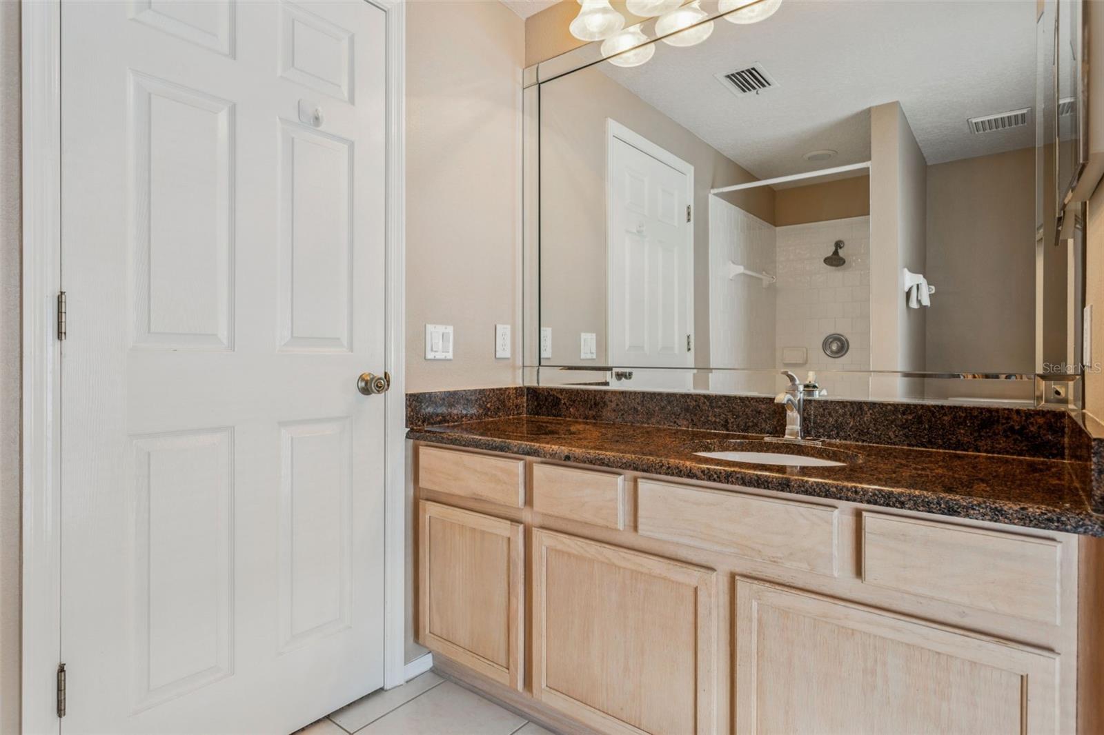Listing photo id 25 for 10020 Cypress Shadow Avenue