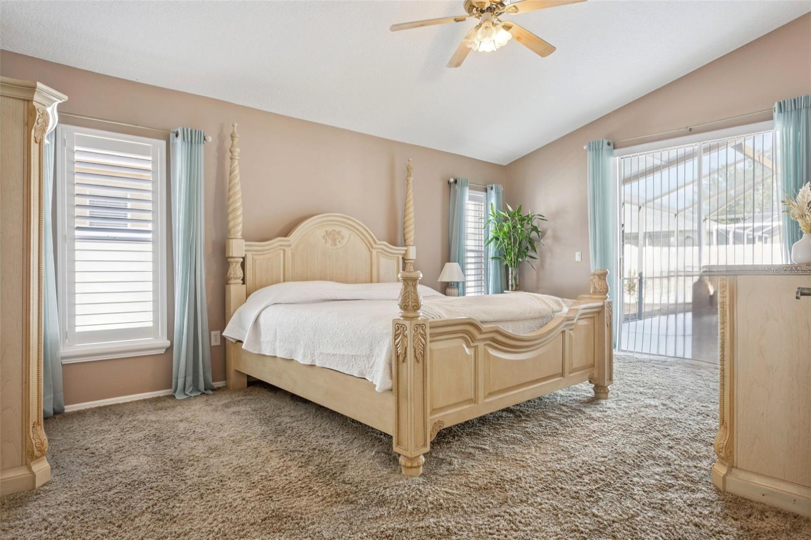 Listing photo id 26 for 10020 Cypress Shadow Avenue