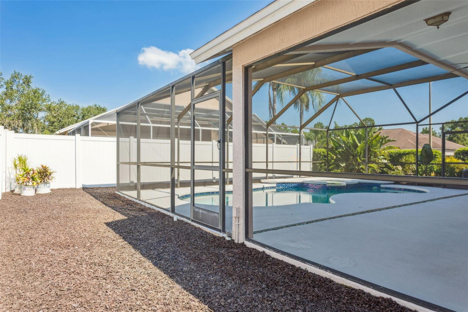 Listing photo id 42 for 10020 Cypress Shadow Avenue