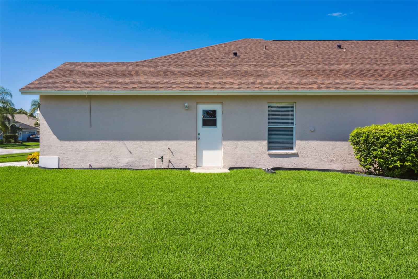 Listing photo id 43 for 10020 Cypress Shadow Avenue