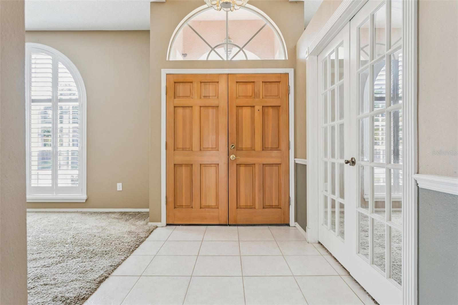 Listing photo id 3 for 10020 Cypress Shadow Avenue