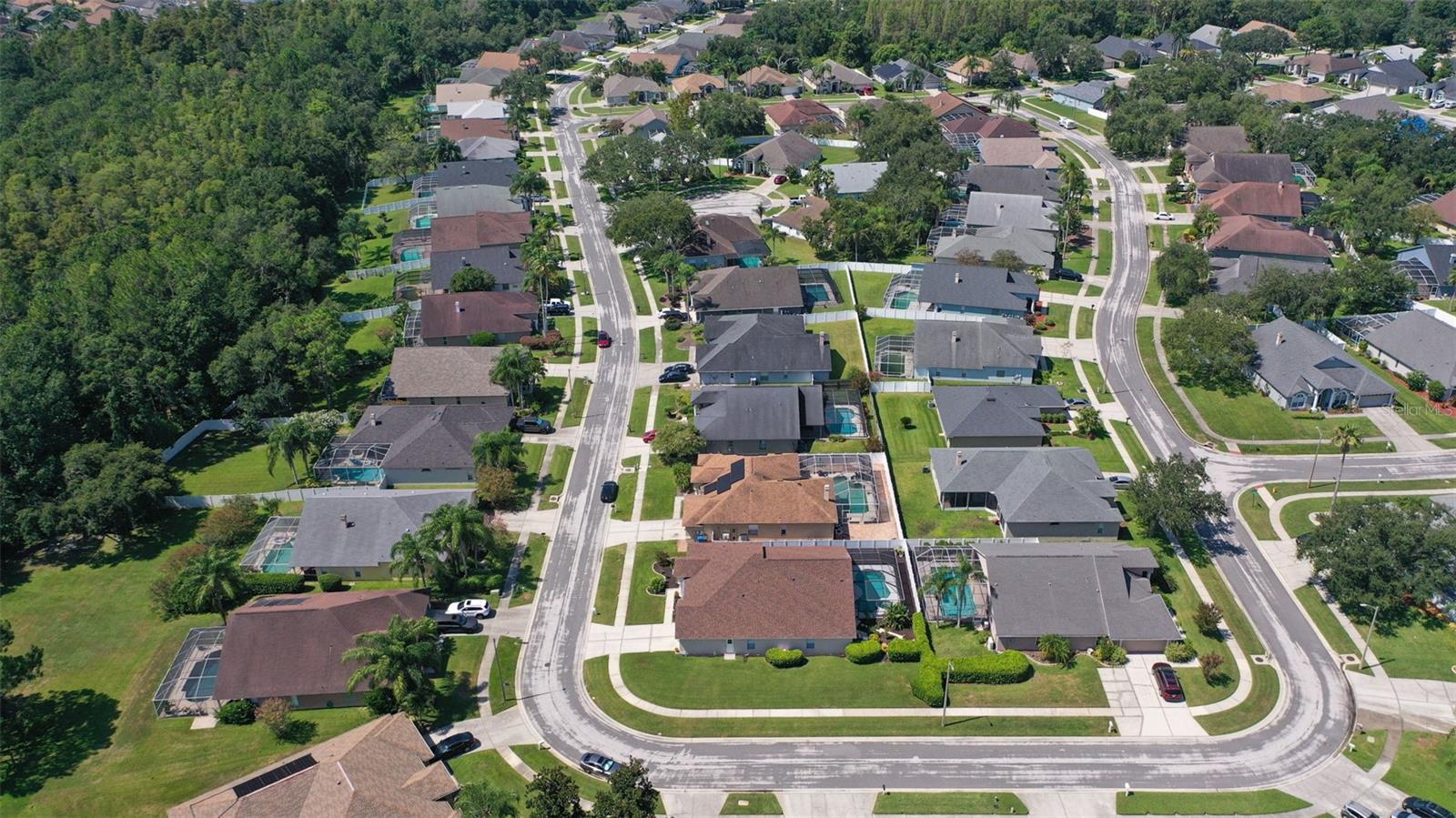 Listing photo id 48 for 10020 Cypress Shadow Avenue