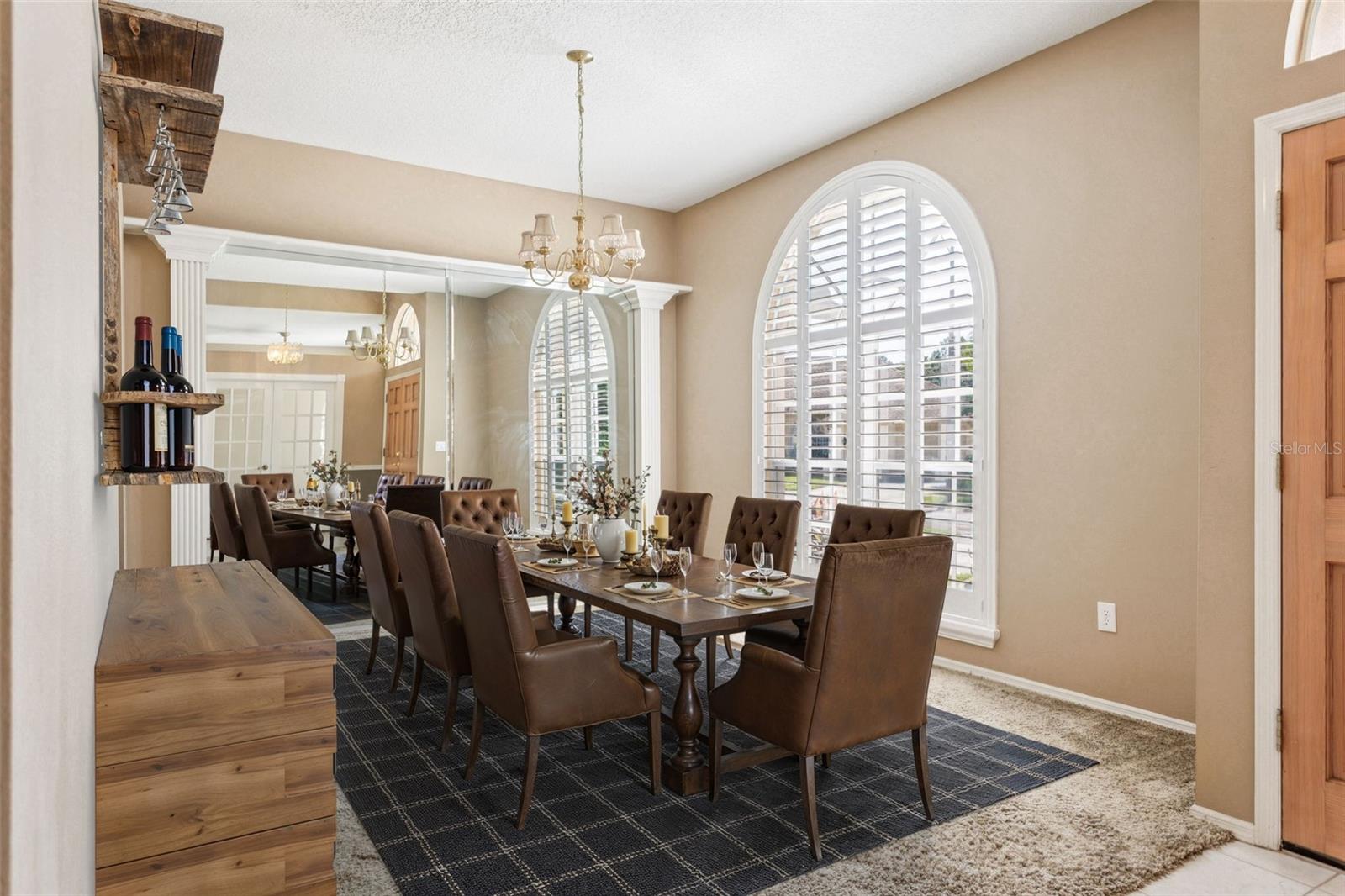 Listing photo id 5 for 10020 Cypress Shadow Avenue