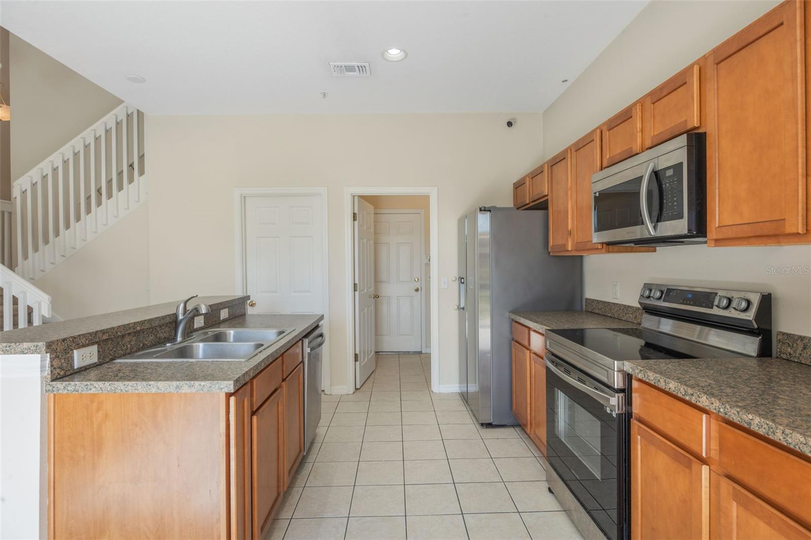 Image 15 of 35 For 10036 Moorshire Circle