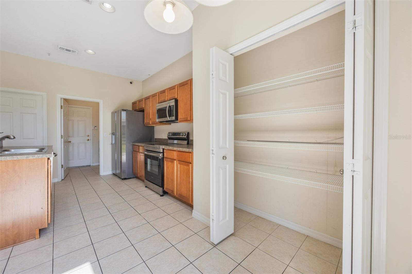 Image 16 of 35 For 10036 Moorshire Circle