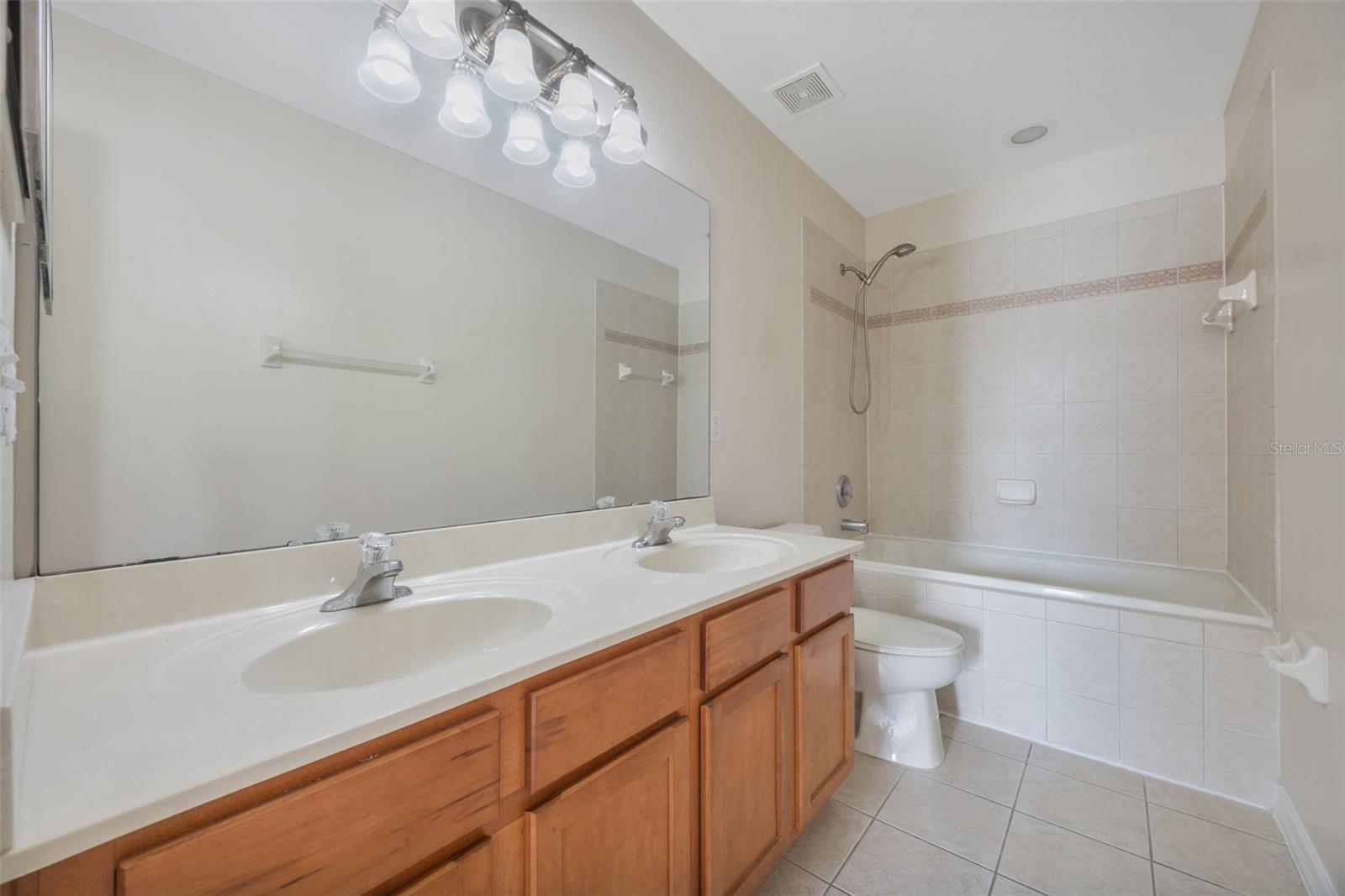 Image 30 of 35 For 10036 Moorshire Circle