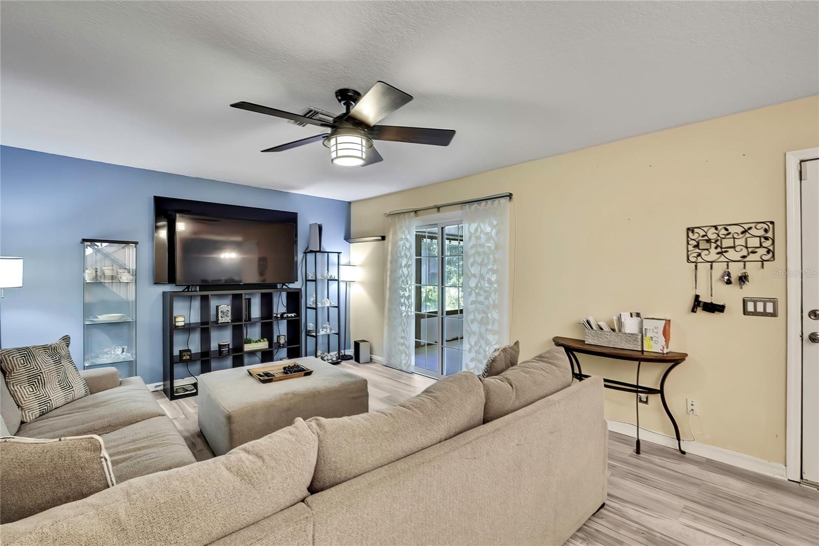 Image 11 of 44 For 12714 Tall Pine Drive