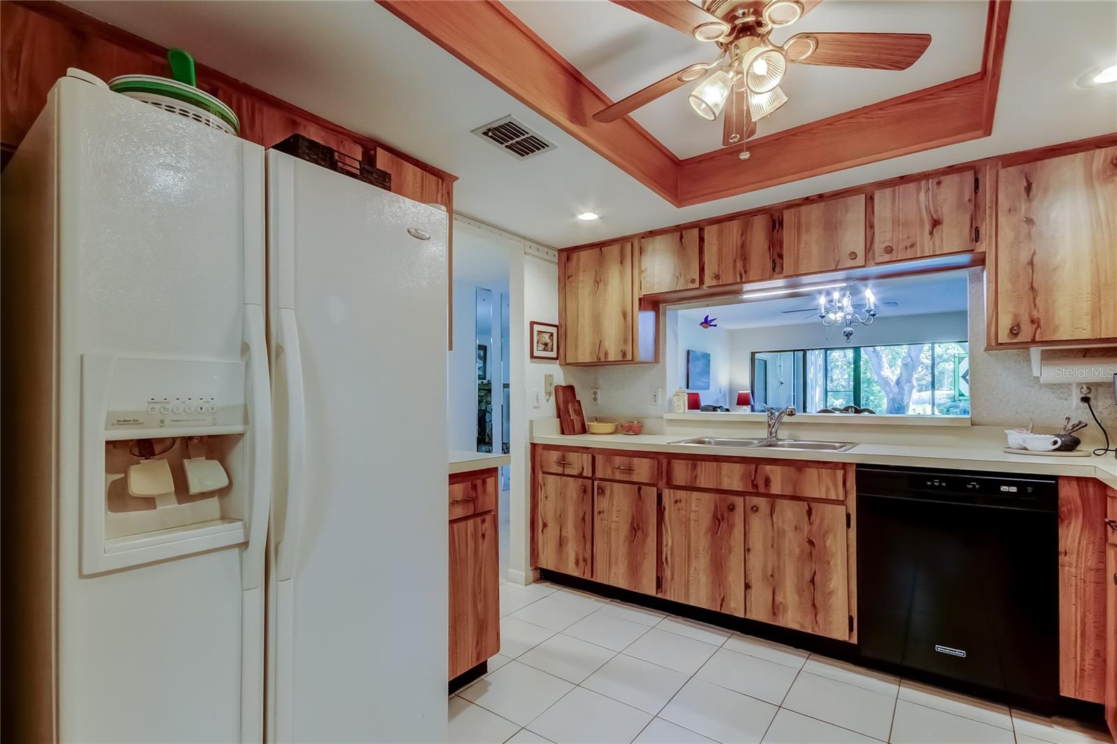 Image 15 of 47 For 2667 Sabal Springs Circle 101
