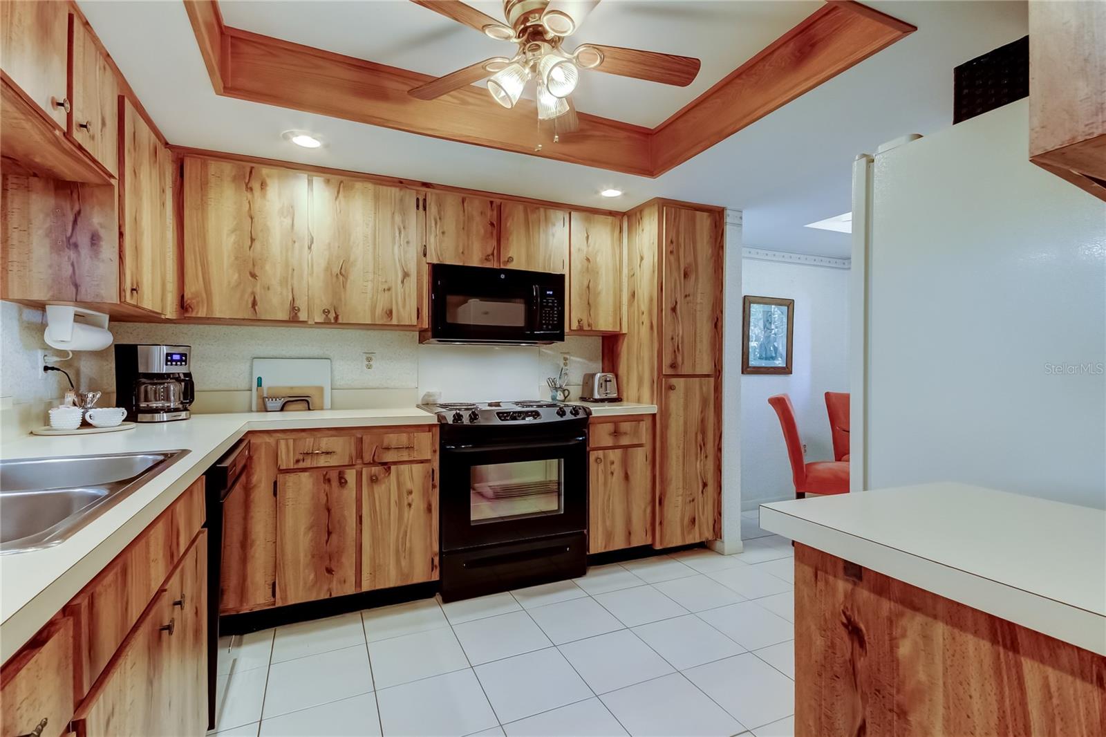 Image 20 of 47 For 2667 Sabal Springs Circle 101