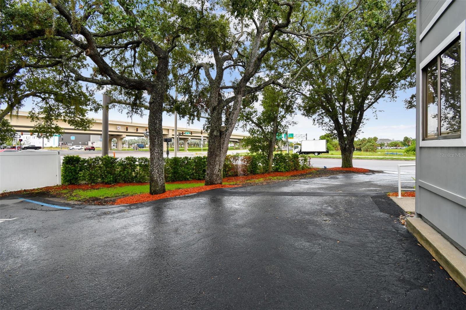 Image 3 of 21 For 10261 4th Street N