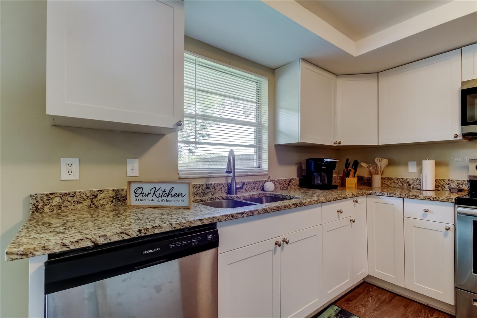 Image 20 of 42 For 12529 Mondragon Drive