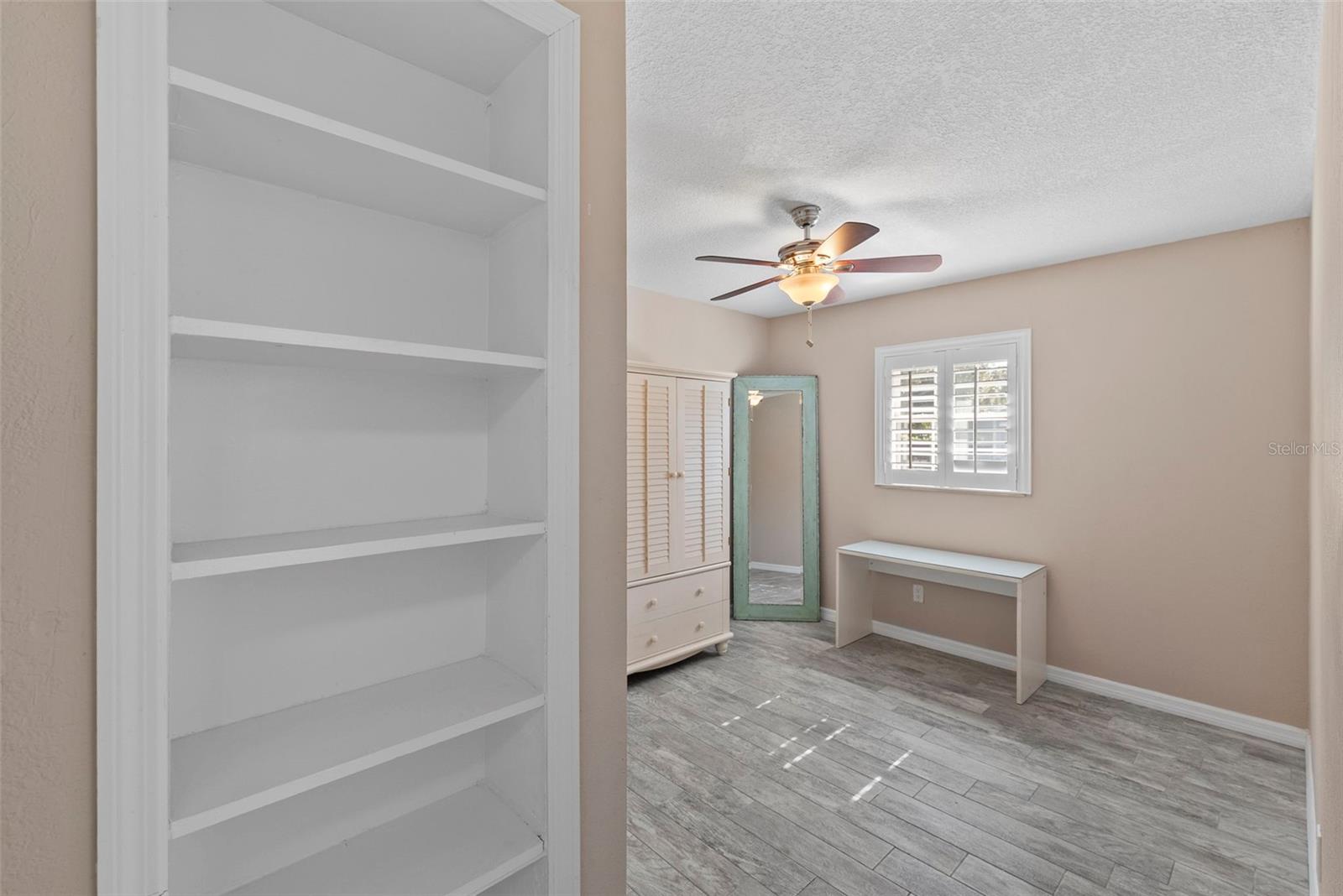 Image 21 of 31 For 2901 Paxton Avenue